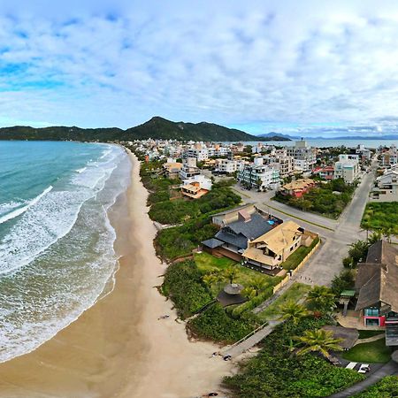 Olhos Verdes Guest House Bombinhas Bagian luar foto