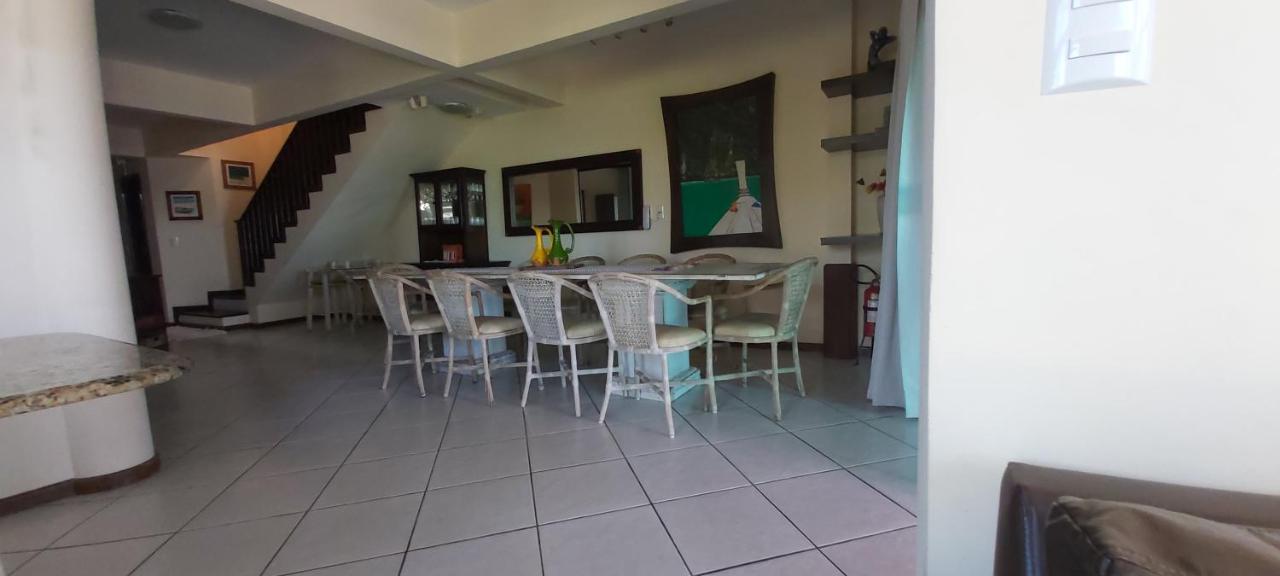 Olhos Verdes Guest House Bombinhas Bagian luar foto