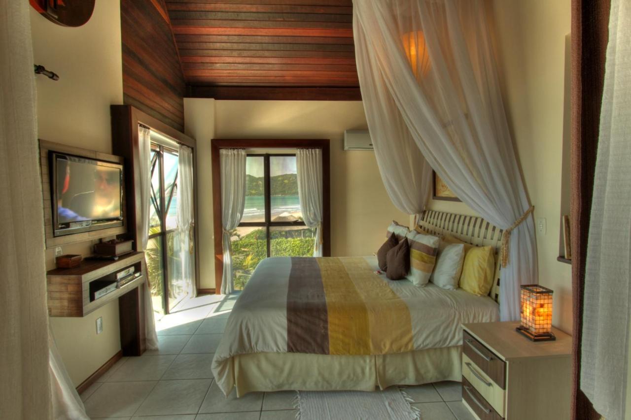 Olhos Verdes Guest House Bombinhas Bagian luar foto