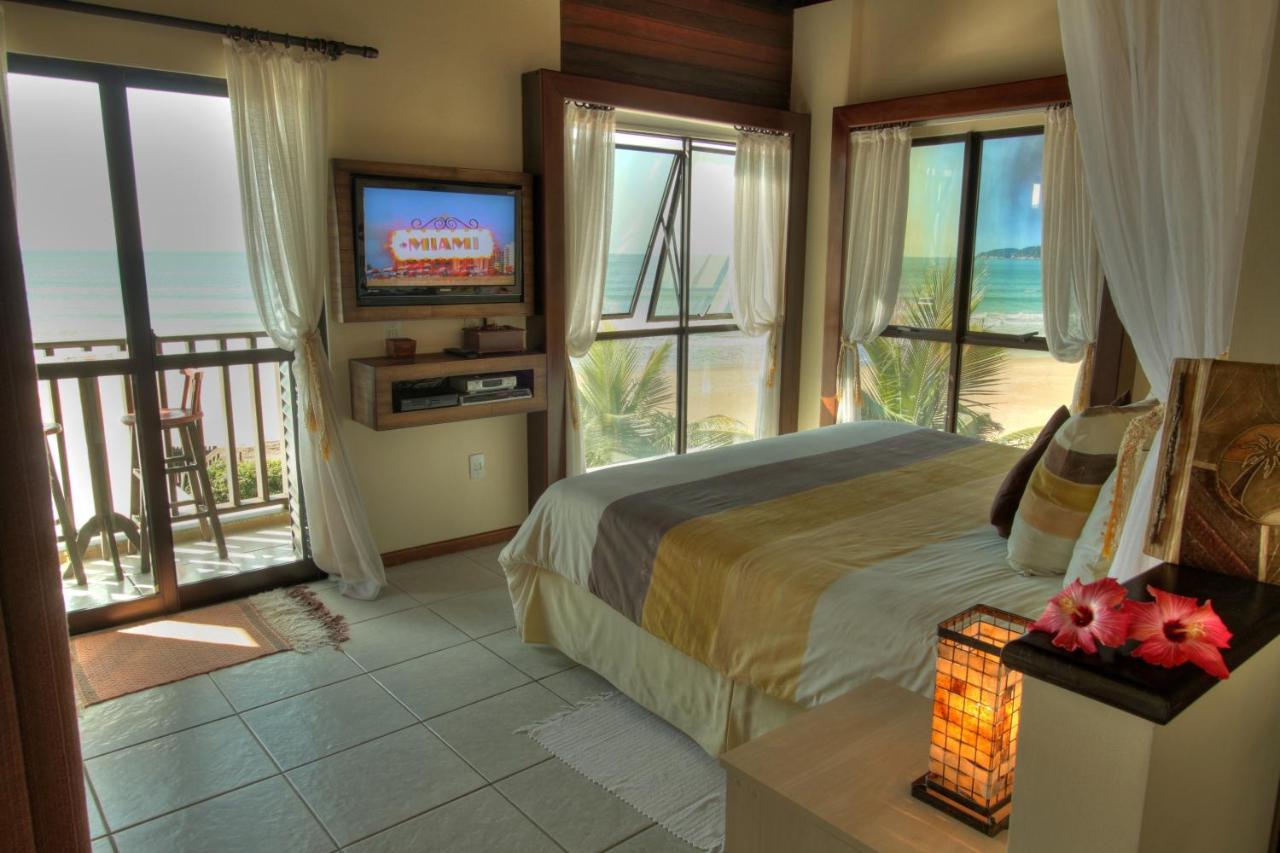 Olhos Verdes Guest House Bombinhas Bagian luar foto