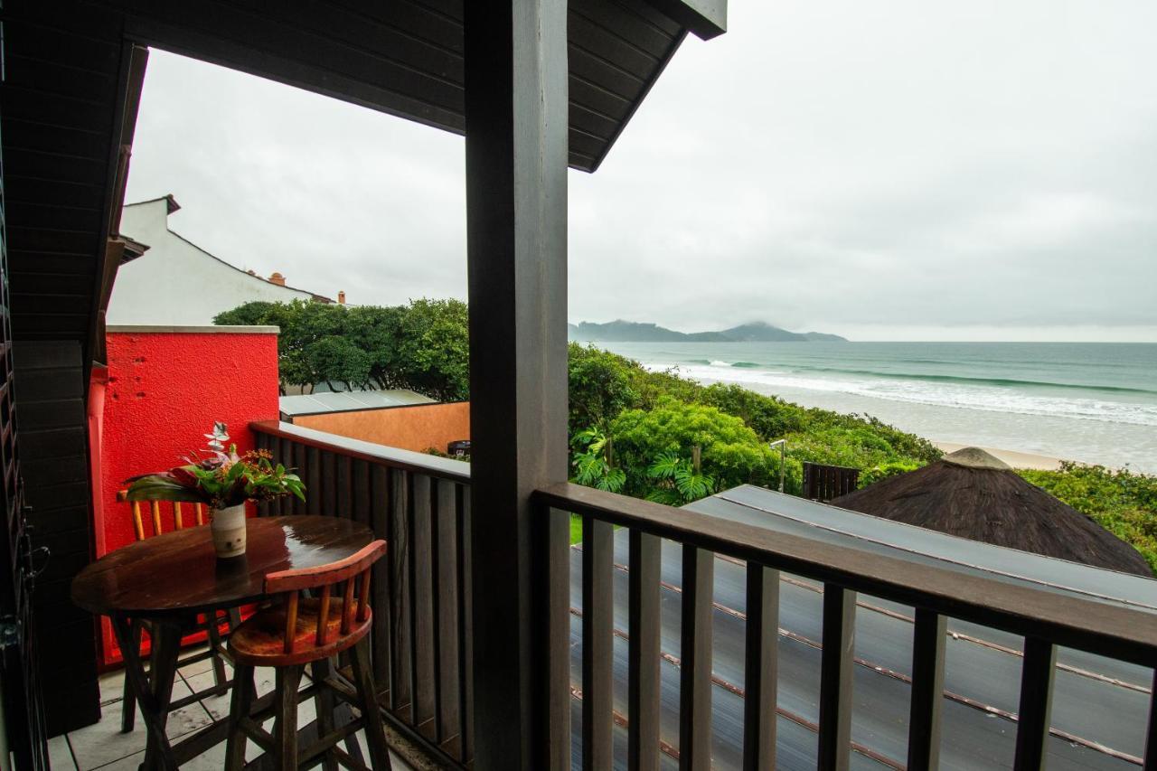 Olhos Verdes Guest House Bombinhas Bagian luar foto
