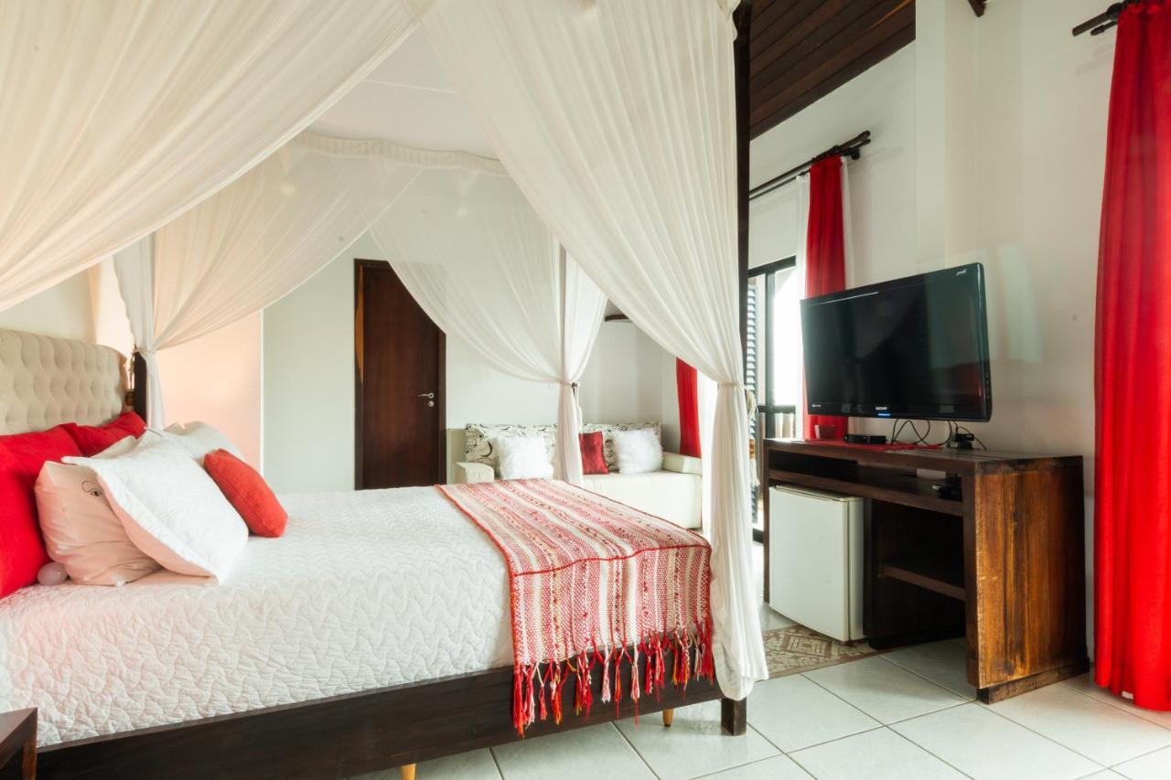 Olhos Verdes Guest House Bombinhas Bagian luar foto